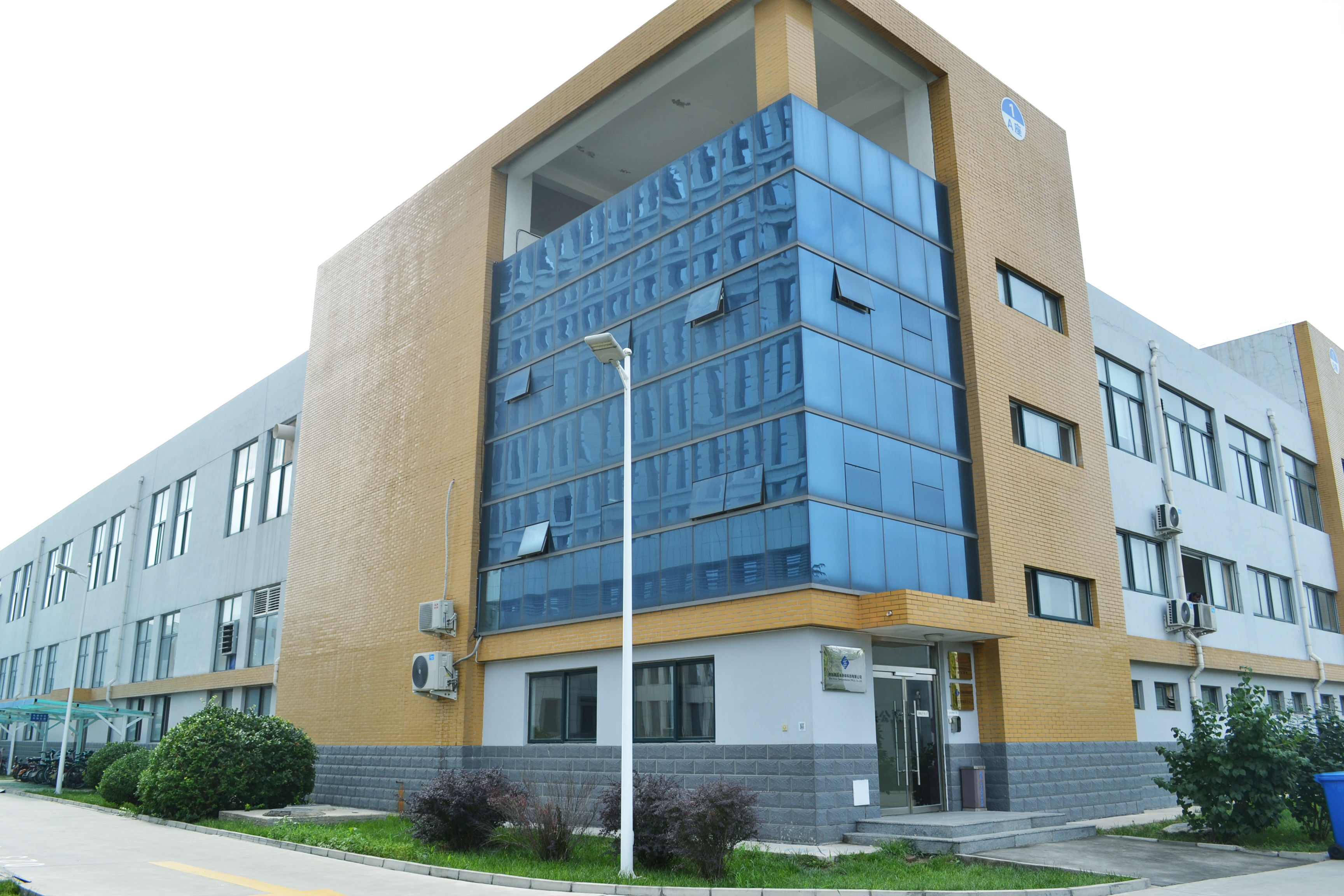 16-1Z412154335324.jpg